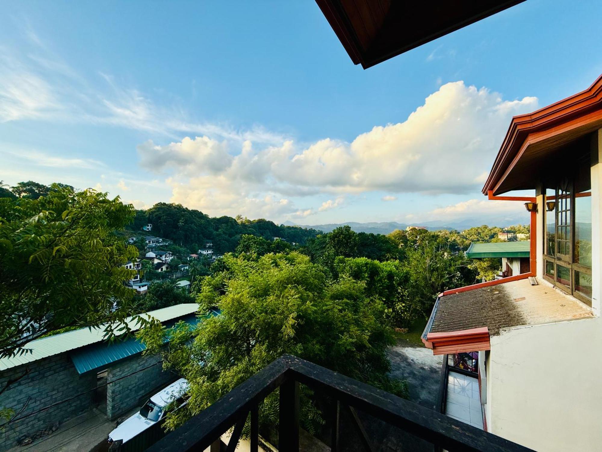 The Tenthola Kandy Exterior photo
